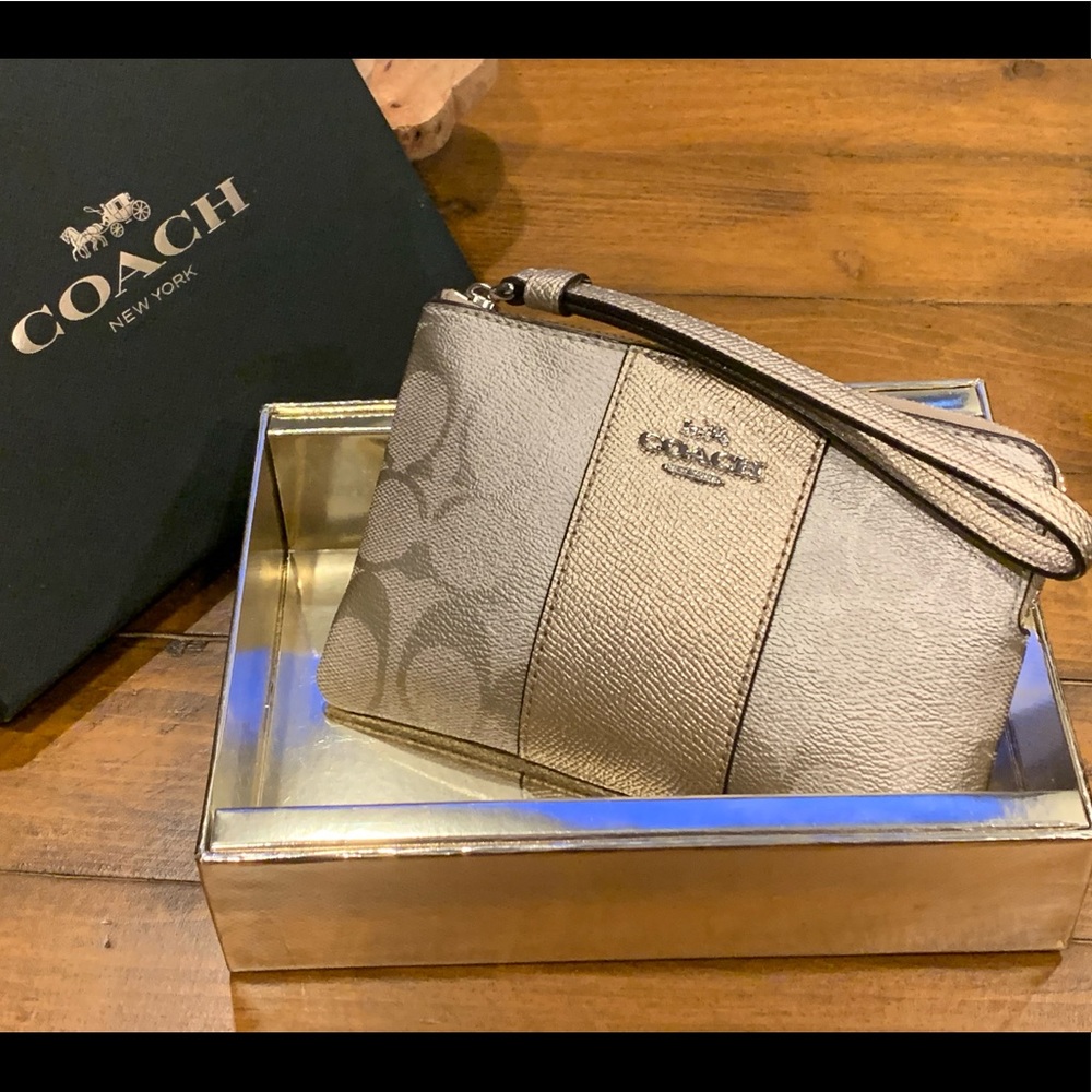 Beige Coach Wristlet! For an everyday look ✨